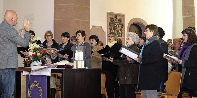 Die drei Kippenheimer Kirchenchre sangen zur Feier im Gotteshaus.   | Foto: Sandra Decoux-Kone