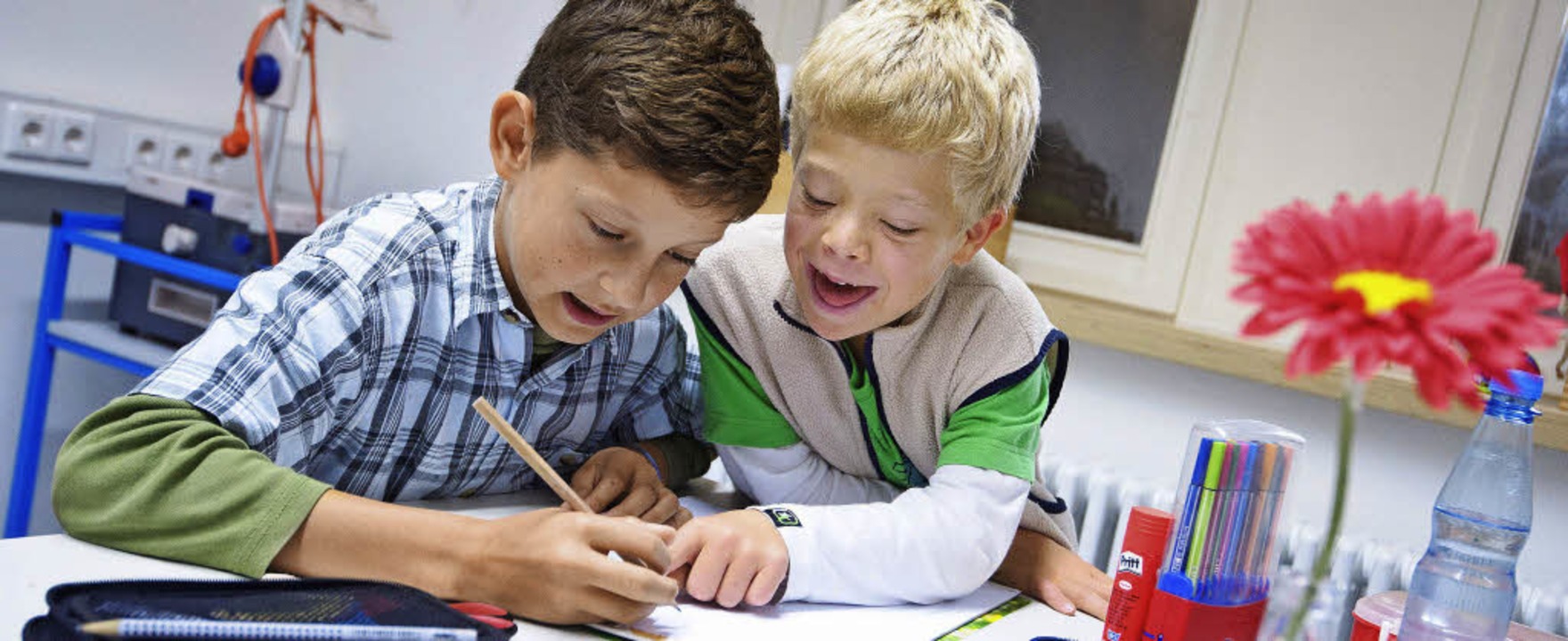 Das selbstverstndliche Miteinander vo...rweise in Kindergarten und Schule an.   | Foto: dpa