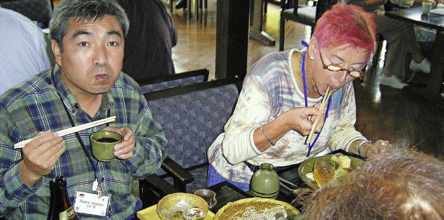 Freundschaft geht durch den Magen: Abg...rkundung der japanischen Kultur frei.   | Foto: BZ