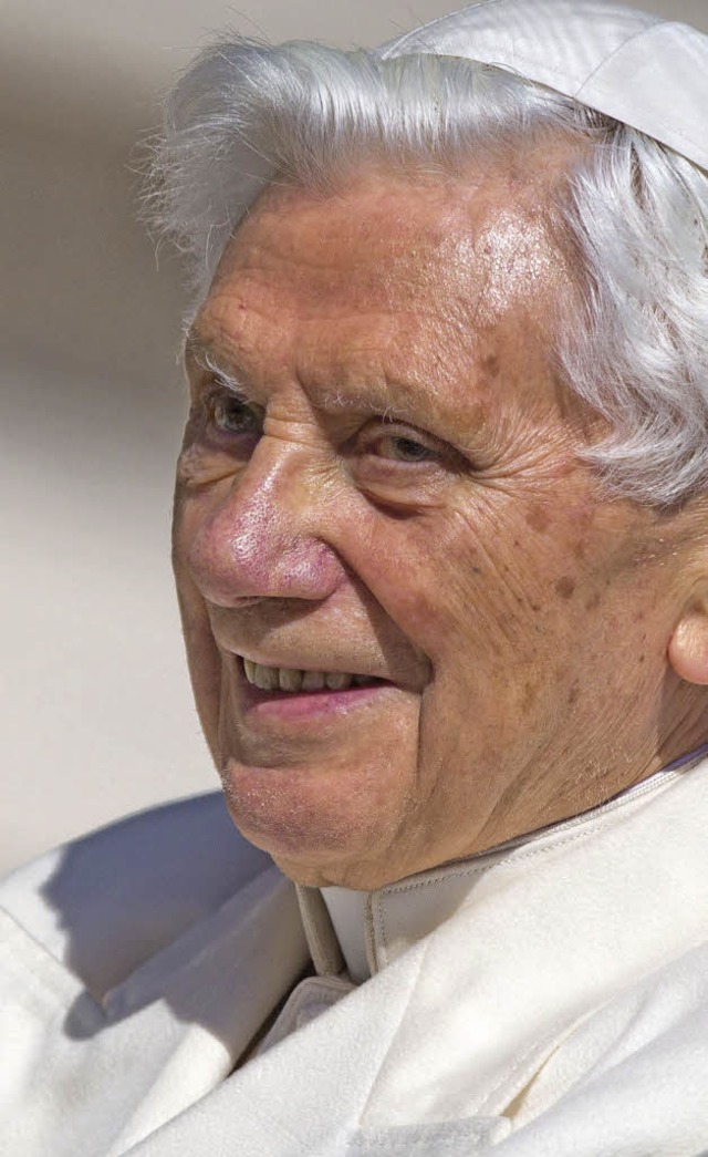 27. Februar: Benedikt XVI. bei seiner  letzten Generalaudienz  | Foto: dpa