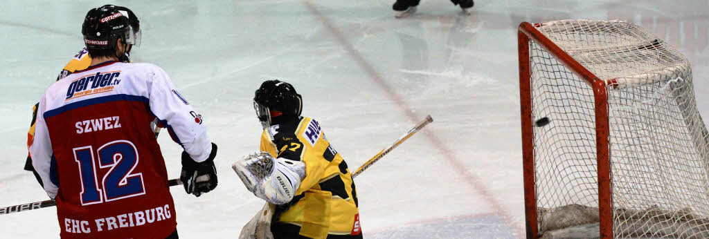 Playoff-Paukenschlag: Der EHC Freiburg gewinnt mit 9:3 gegen Bad Tlz.