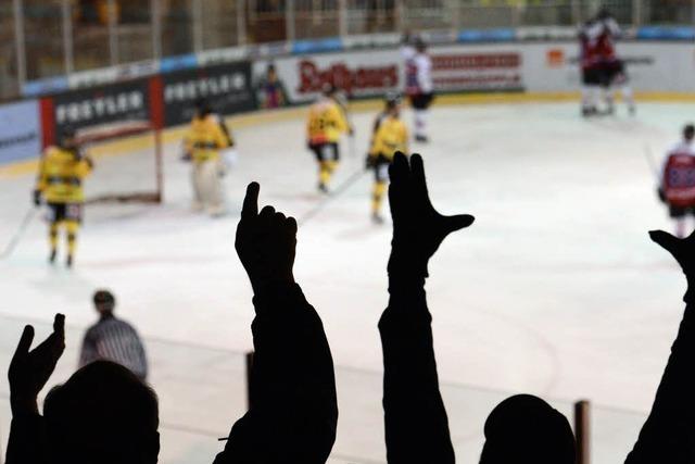 Fotos: EHC Freiburg – Tlzer Lwen 9:3