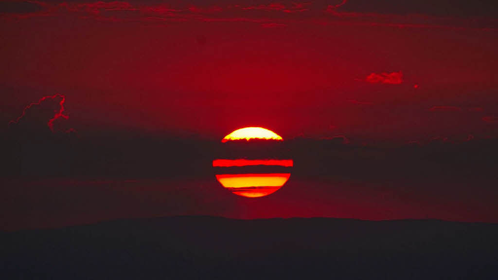 20. Juni: Sonnenuntergang, vom Kandel aus fotografiert