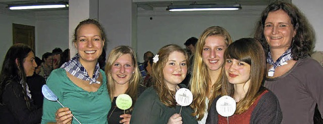 Die Kenzinger Schlerinnen Marie Stich...n der baskischen Schule in San Viator.  | Foto: Gymnasium Kenzingen