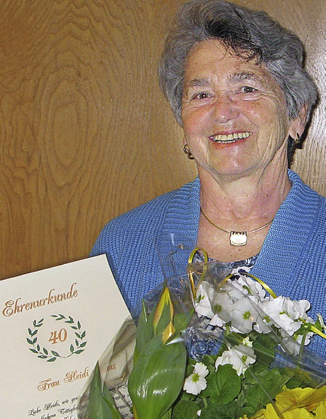 Heidi Haas ist seit 40 Jahren Vertraue...enmitglied des Frauenvereins ernannt.   | Foto: U. Spiegelhalter