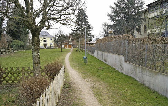 Das Kinderhaus kommt hier hin, der Weg...verschoben, rechts das St. Josefshaus.  | Foto: Hanna Vlkle