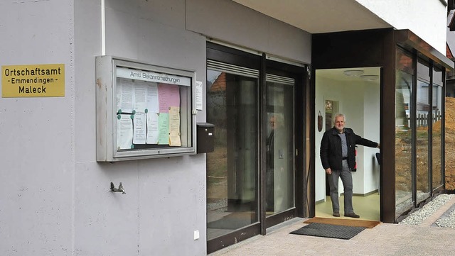 Ortsvorsteher Felix Schchlin erwartet...ien Rollstuhl gerechten Ortschaftsamt.  | Foto: Hans-E. Meidhof