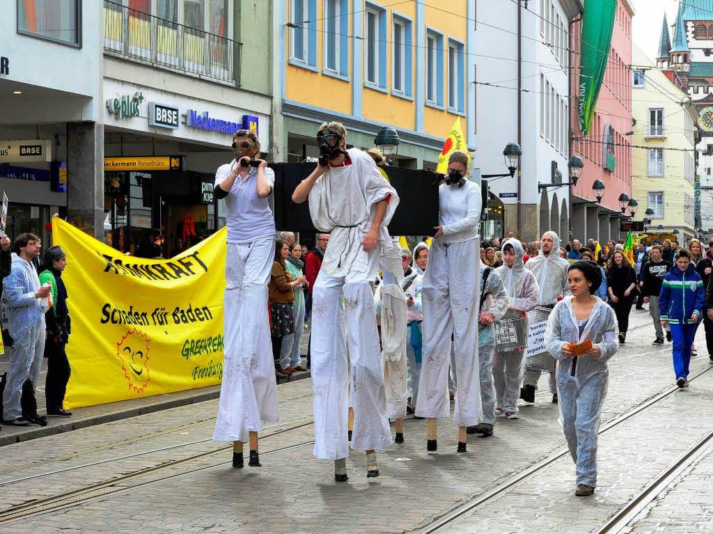 Knapp 1000 Menschen demonstieren in Freiburg gegen Atomkraft
