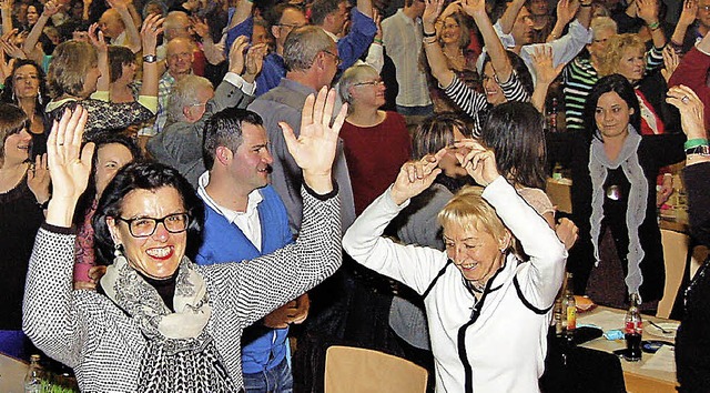 Auch das Publikum wurde bei der Jahres... zeigte sich vergngt und ausgelassen.  | Foto: Vollmar