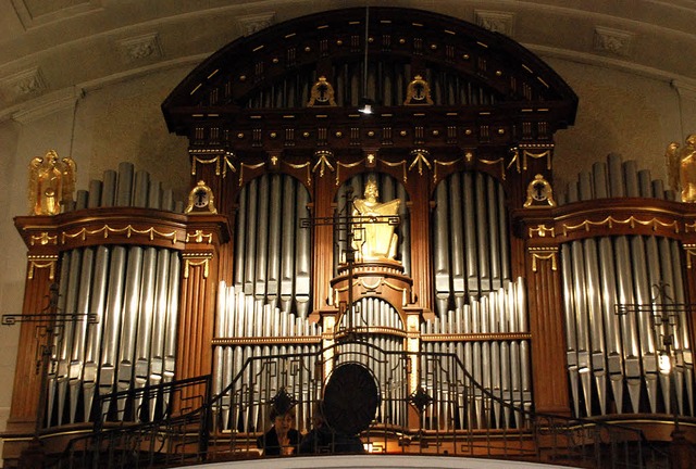 Die groe Orgel klingt nicht mehr gut....e sammelt Spenden fr die Renovierung.  | Foto: Danielle Hirschberger