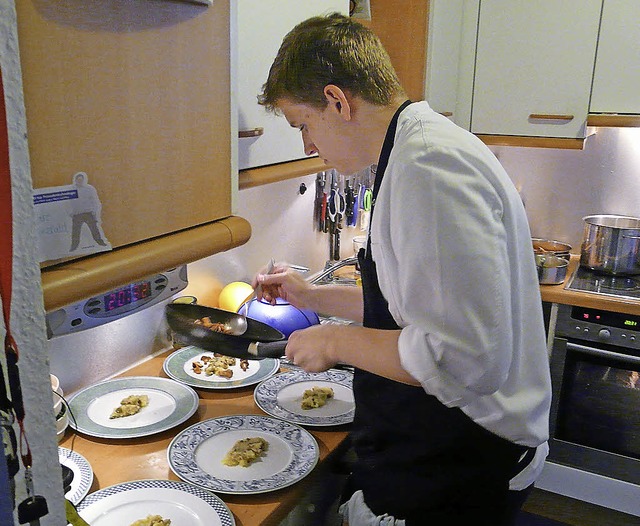 Benedikt Meyer machte sein Hobby zum B...  Schwarzer  Adler zum Koch ausbilden.  | Foto: privat