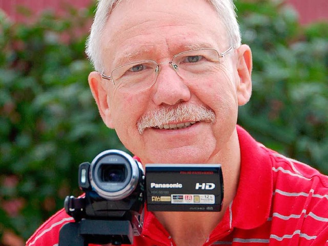 Hobbyfilmer Werner Erb aus Dundenheim.  | Foto: Ulrike Derndinger