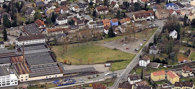 Das Areal zwischen ehemaligem Schpfli...chpflin-Villa (mitte an der Strae).   | Foto: Erich Meyer