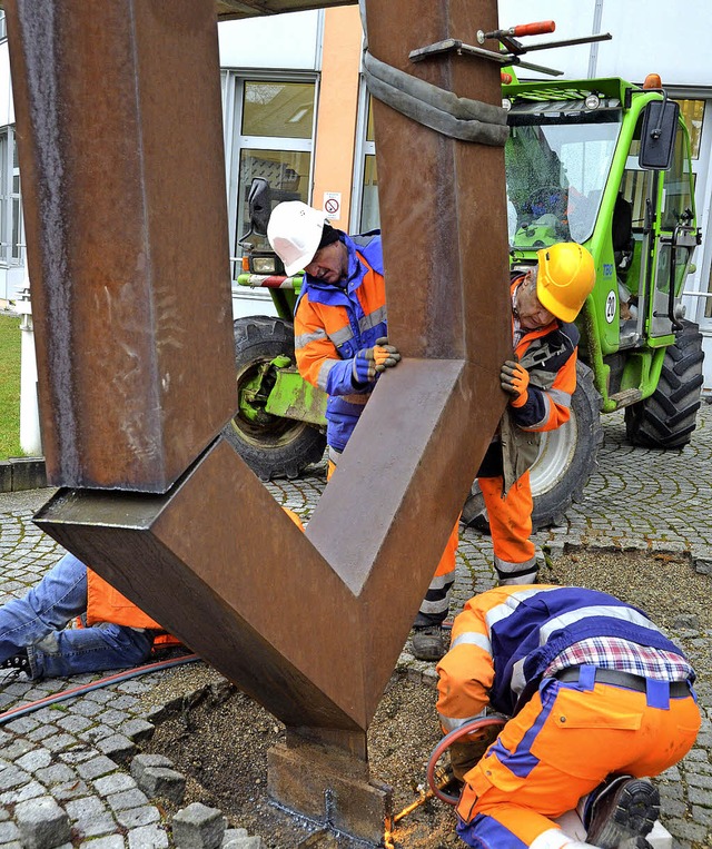 Werner Pokorny &quot;Endlos&quot; wird...-Verwaltung in der Okenstrae abgebaut  | Foto: Ralf Burgmaier