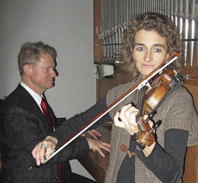 Eleonore Indlekofer (Violine) und Gebh...das Saisonerffnungskonzert in Hasel.   | Foto: privat