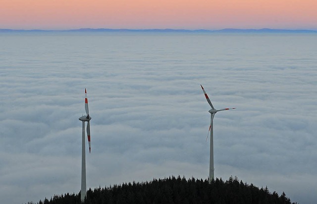 Das Land hat Standorte fr noch  4100 weitere Windkraftanlagen zu bieten.   | Foto: dpa
