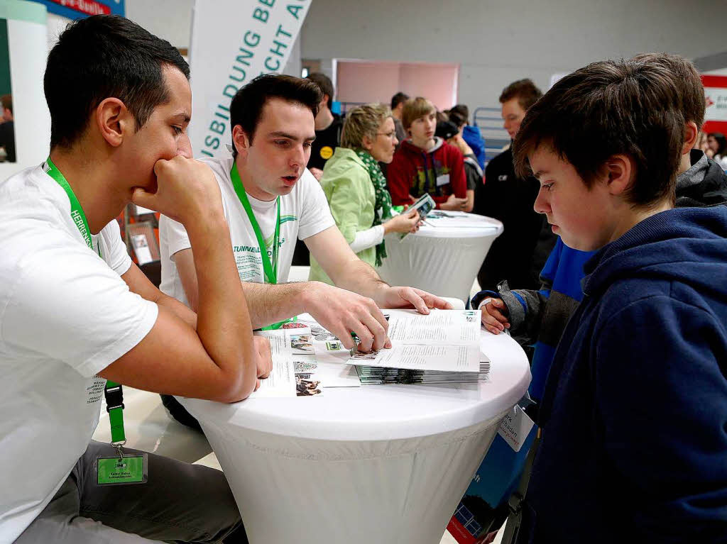 Impressionen von der Informationsmesse in der Sulzberghalle