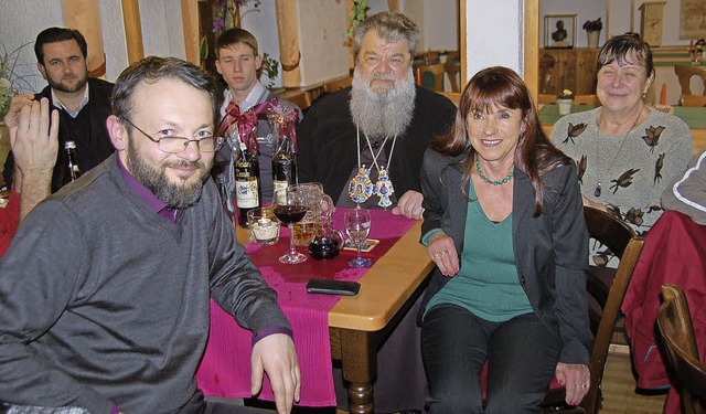 Ursula Honeck (Mitte) leitet die &#822...im Vulpe und Augusta Jumanca zu Gast.   | Foto: Ulrike Jger