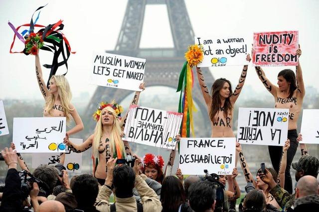 Nackt gegen Gewalt – Femen zieht nach Paris