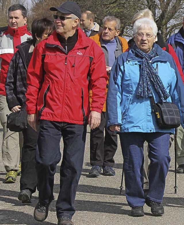 Hunderte nahmen am Volkswandertag in Wallburg teil.  | Foto: Hiller