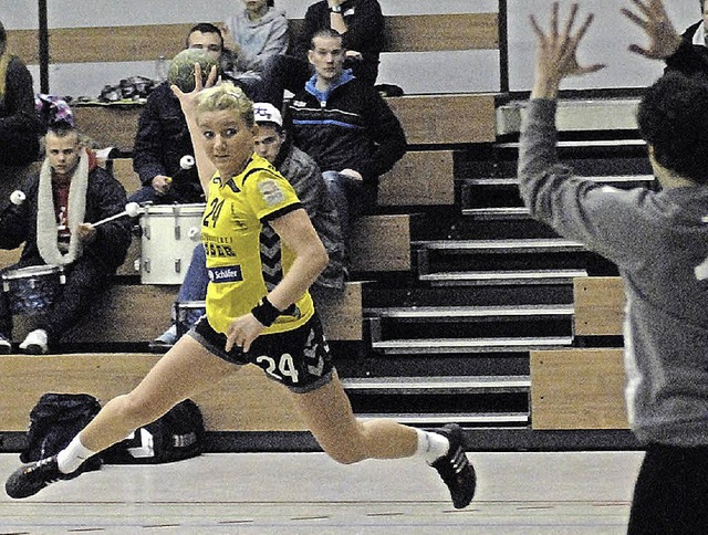 Traf dreimal fr  Grenzach gegen Albstadt: Bojana Mitrovic (li.)   | Foto: Dippel