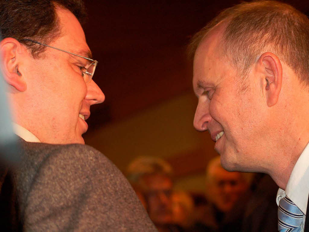 Wahlabend in der Halle Willaringen, fotografiert von Hildegard Siebold, Michael Krug und Michael Gilg