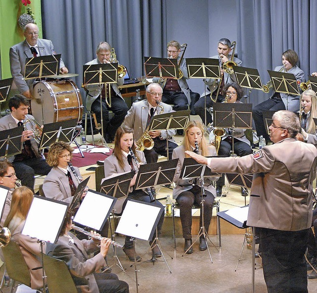 Der Musikverein Untermettingen begeist...it klassischer und moderner Blasmusik.  | Foto: eb