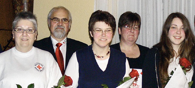 Ehrungen im DRK (von links): Christina...kel, Doris Bertsch und Jasmin Bertsch   | Foto: dieter fink