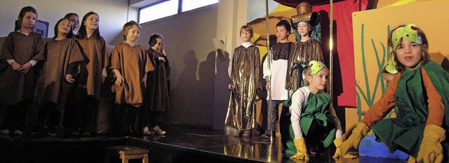 Viel Spa hatten die Kinder beim Singen und Schauspielern im Gemeindehaus.  | Foto: Ute Schler