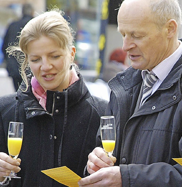 Gnter Hberle bei der Feier des A3-Aus vorm Rathaus.   | Foto: Siefke