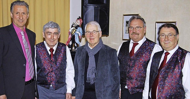 Fr langjhrige Treue im Brgerlichen ... Bernhard Spitznagel und Paul Poteczin  | Foto: Hans-Jochen Voigt