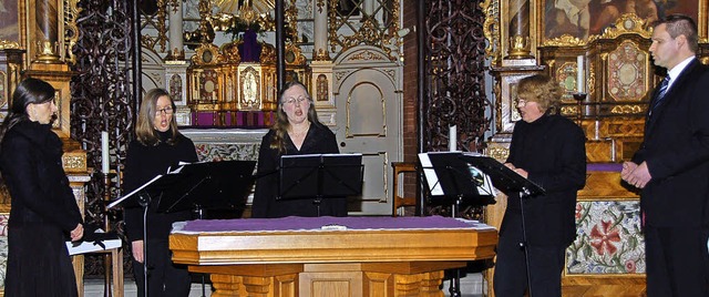 Das Ensemble &quot;Musica Canora&quot;...ik zur sterlichen Buzeit innehalten.  | Foto: Jutta Binner-Schwarz