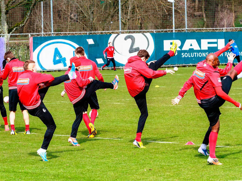 Bei Training ruht die Mannschaft in sich.