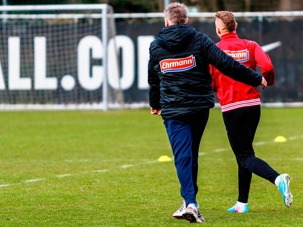 Bei Training ruht die Mannschaft in sich.