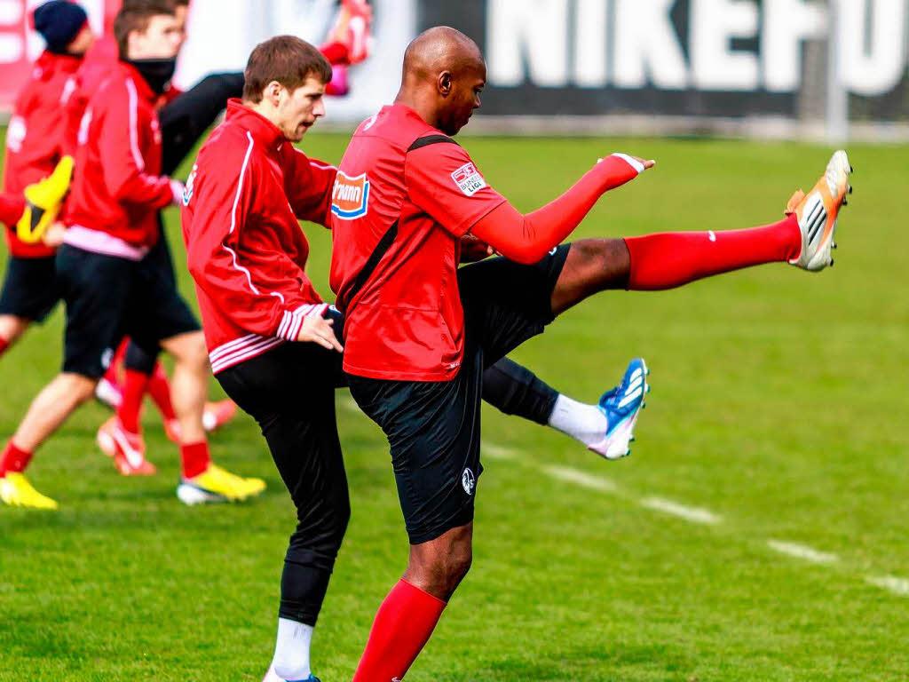 Bei Training ruht die Mannschaft in sich.