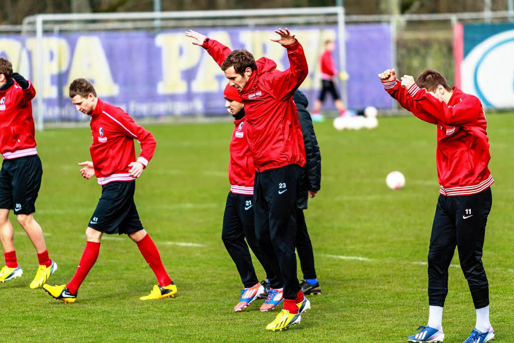 Bei Training ruht die Mannschaft in sich.