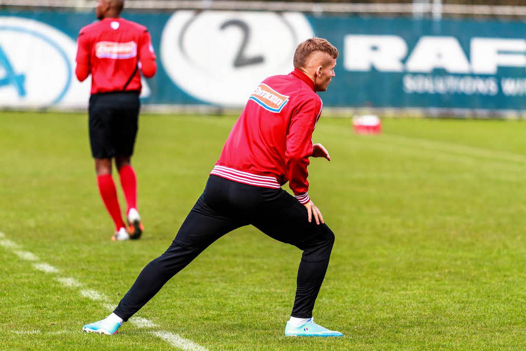 Bei Training ruht die Mannschaft in sich.