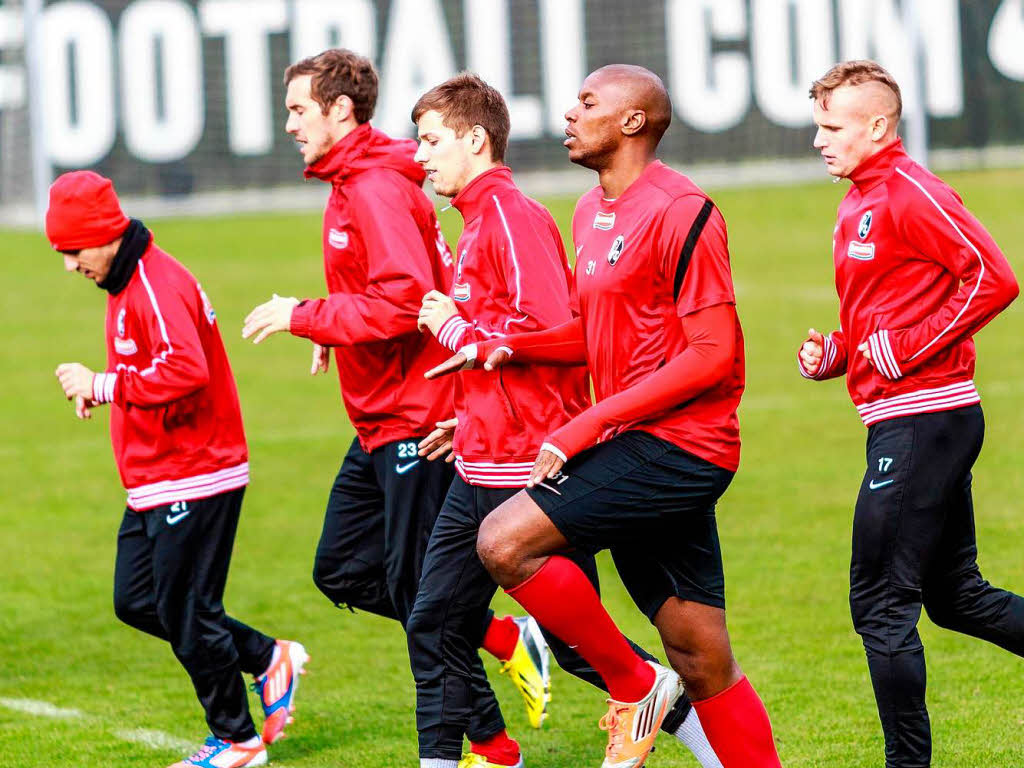 Bei Training ruht die Mannschaft in sich.