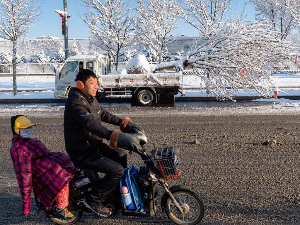 Trotz Winterrckkehr scheint in der chinesischen Hauptstadt die Frhlingssonne.