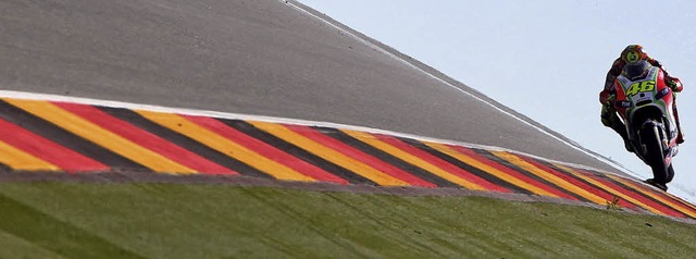 Am Sachsenring darf gerast werden, am ... an den Wochenenden wieder gesperrt.    | Foto: DPA