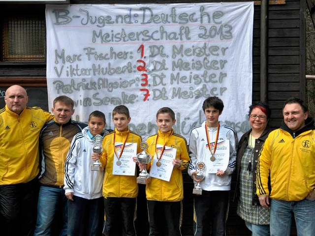 von links nach rechts: Trainer Andreas...tin Dorothea Oldak, Trainer Toni Oldak  | Foto: Frank Krause/Verein