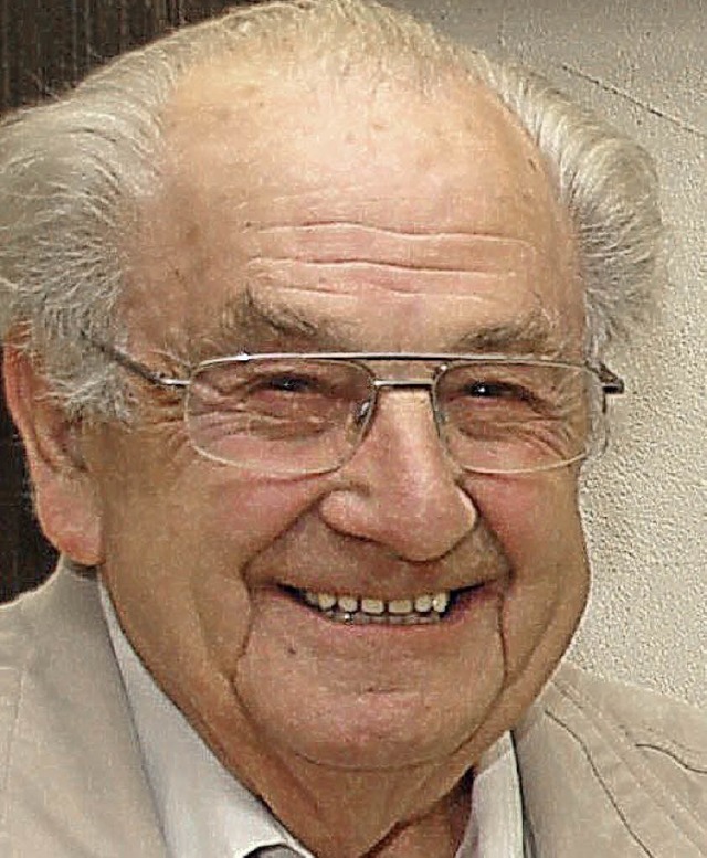 Der frhere  Ortsvorsteher Albert Mori...t 40 Jahren dem Schwarzwaldverein an.   | Foto: W. Beck