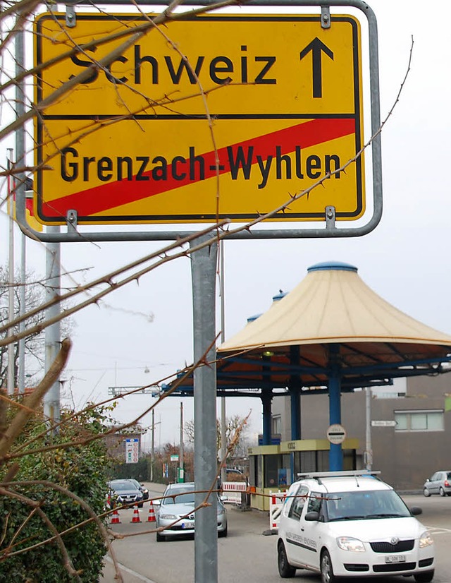 Unmittelbar hinter der Grenze beginnt ...rlegung der Grenzacherstrae geplant.   | Foto: Ralf Staub