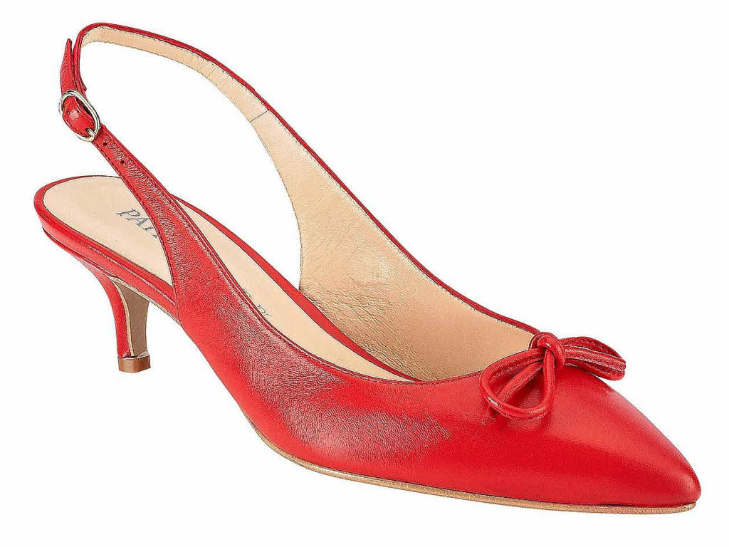 Ein neuer Trendschuh: Der Slingback. Das ist ein Pump mit Fersenriemchen. Heine hat ihn in Rot im Angebot (ca. 120 Euro). Ein neuer Trendschuh: Der Slingback. Das ist ein Pump mit Fersenriemchen. Heine hat ihn in Rot im Angebot (ca. 120 Euro).