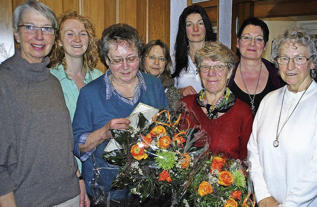 Langjhrige Mitglieder des Turnvereins...n der  Jahreshauptversammlung geehrt.   | Foto: Steinfelder