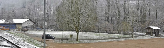 Soll als mglicher Standort fr eine S...dem Hartplatz in der &#8222;Au&#8220;.  | Foto: Markus Maier