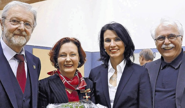 Sie gratulierten Karin Rehbock-Zureich...llvertretender SPD-Kreisvorsitzender.   | Foto: BINGOLD