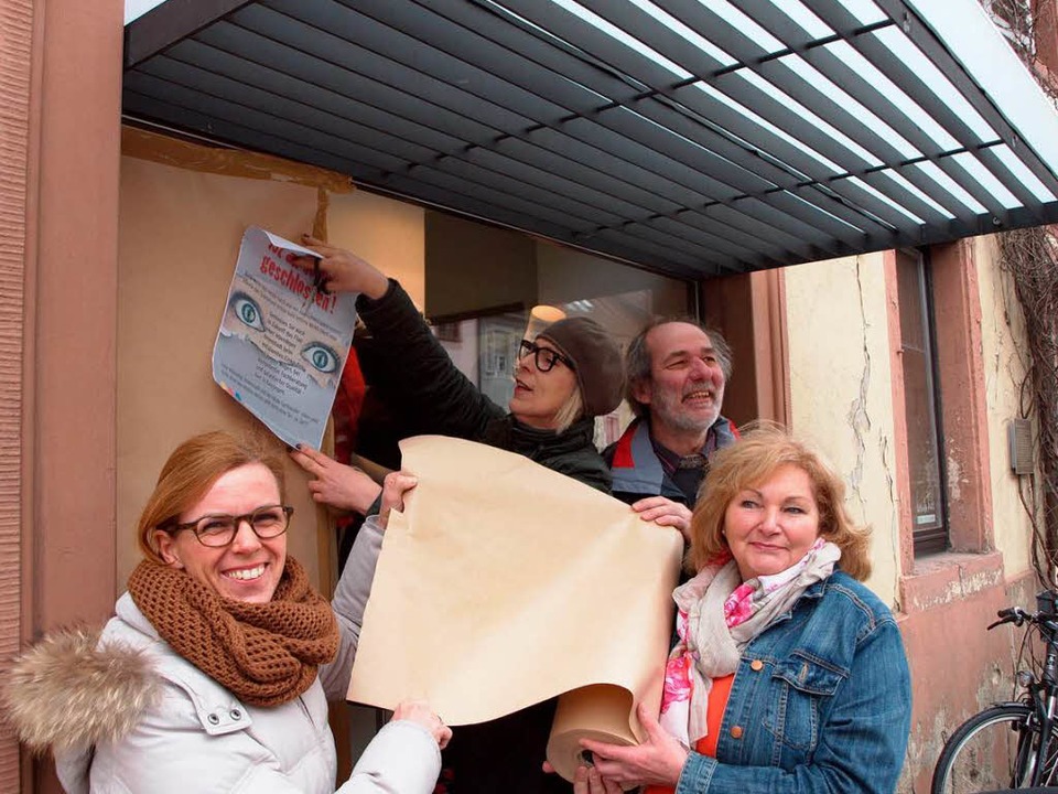 HuG-Aktion in Kenzingen: Christiane Bi...hen und Brger zum Nachdenken anregen.  | Foto: Michael Haberer