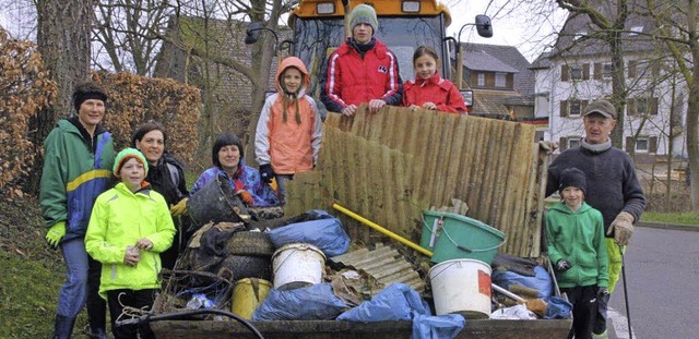 Jede Menge Unrat haben die fleiigen Helfer gesammelt.   | Foto: Janzer