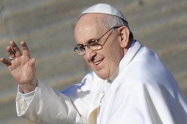 Kurie ärgert sich über Papst Franziskus' Aversion gegen Prunk